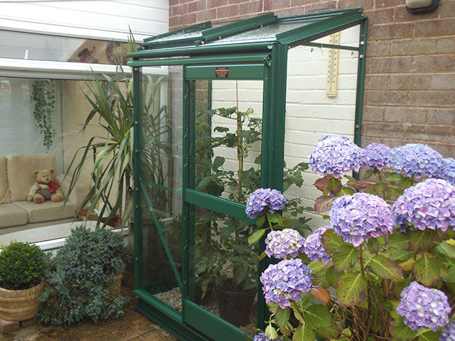 Elite Easygrow Greenhouse – 4x2 exterior