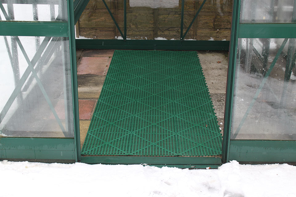 Elite Greenhouses – Accessories: Floor Matting