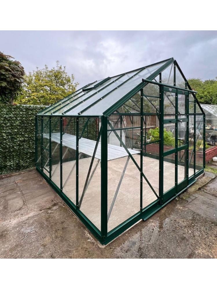 Elite Supreme Greenhouse – 10x10 interior with diamond staging