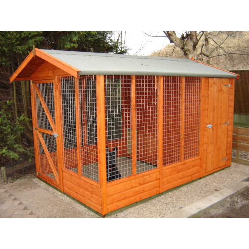 Shire Apex Dog Run pet house