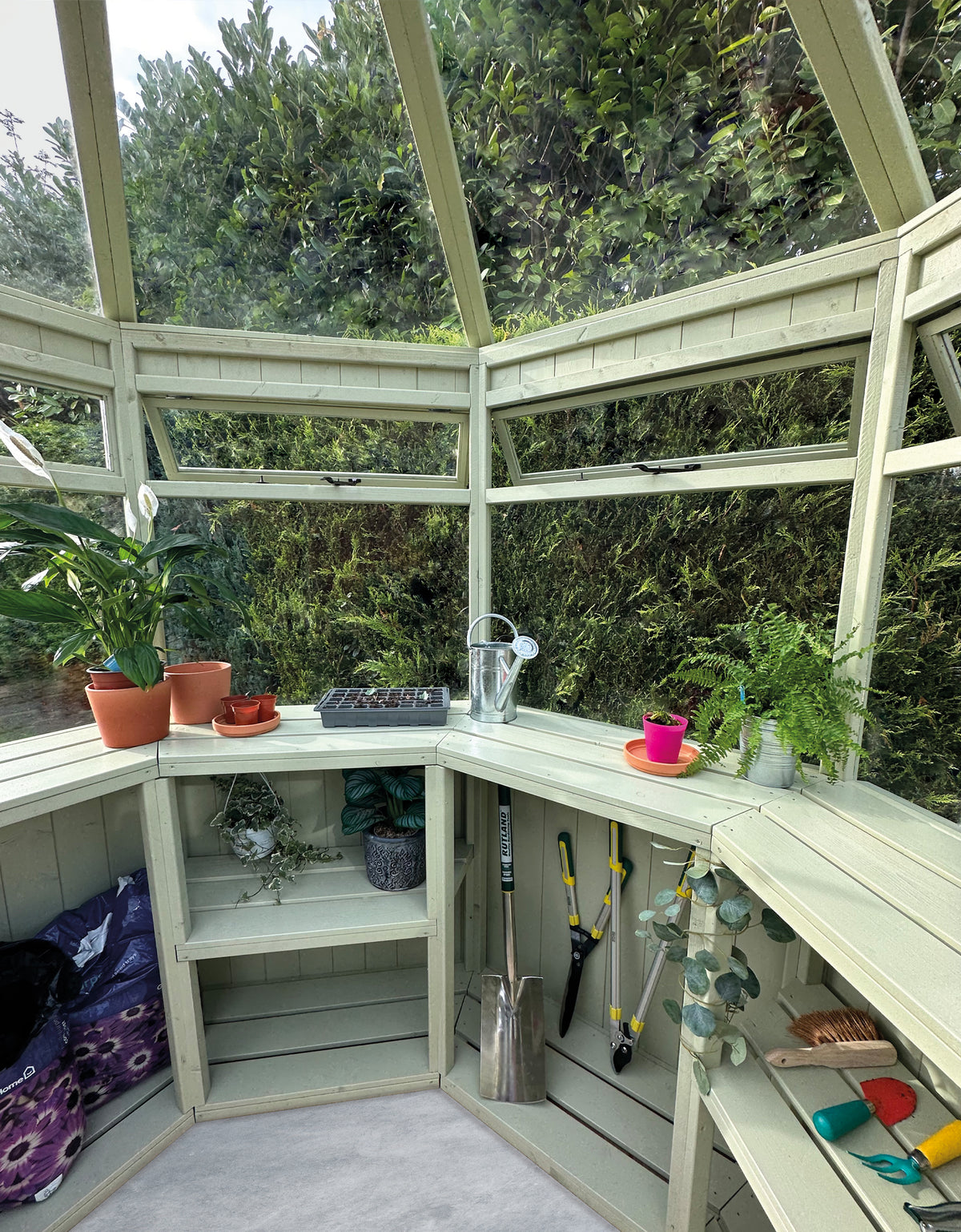 TGB Coppice Thetford Octagonal Greenhouse – close-up detail