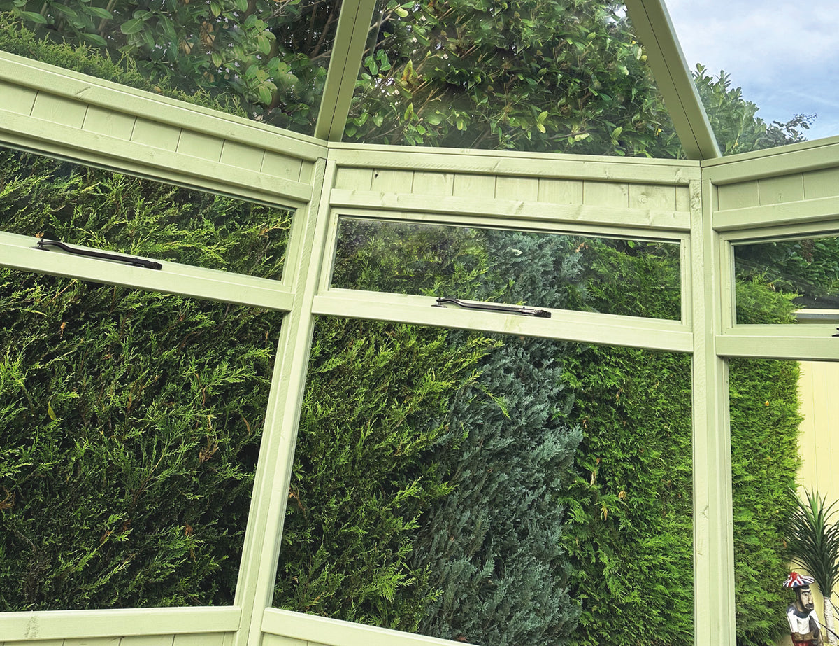 TGB Coppice Thetford Octagonal Greenhouse – detail view
