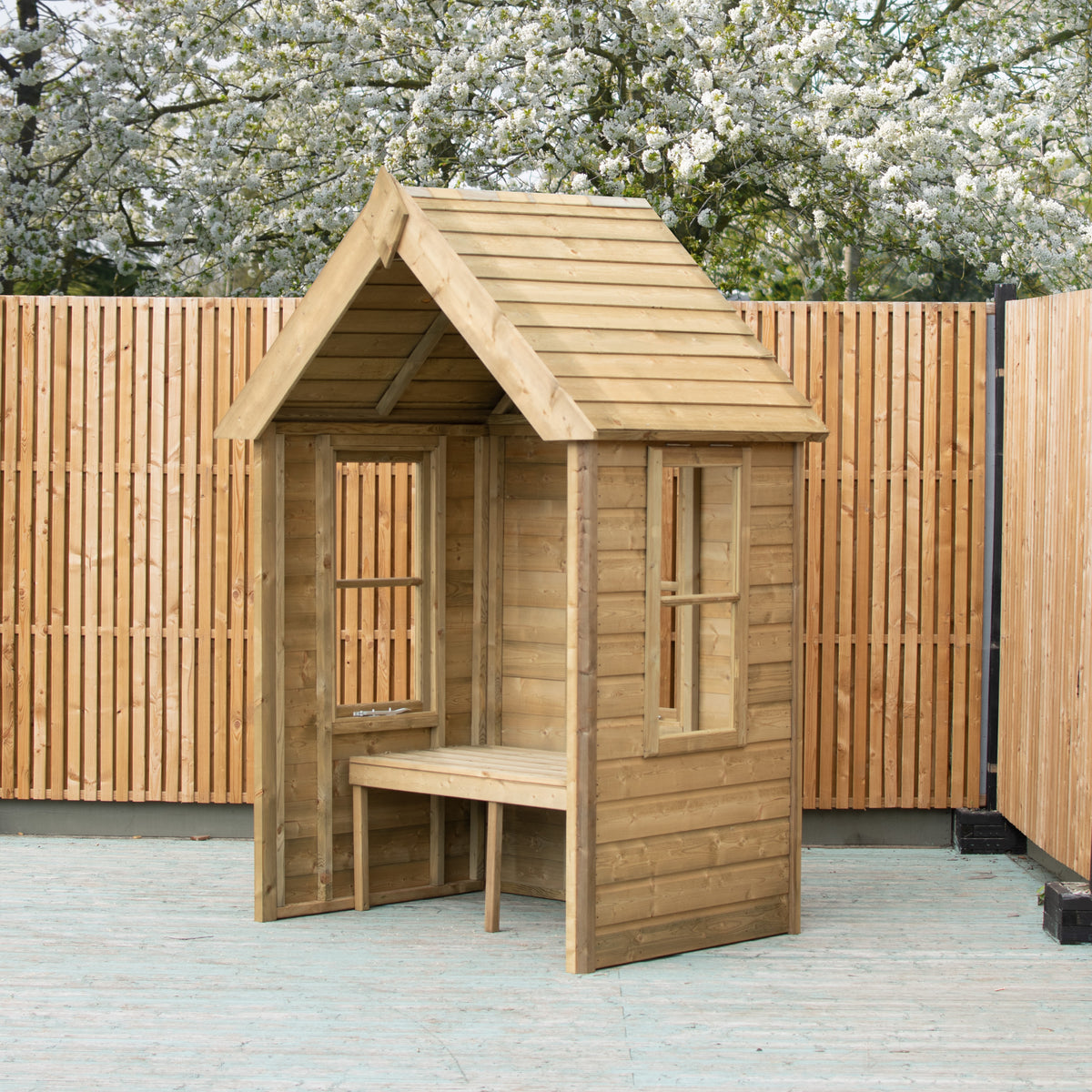 Shire Almarie arbour – alternative view
