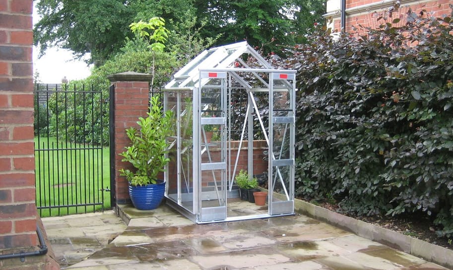 Elite Compact Greenhouse