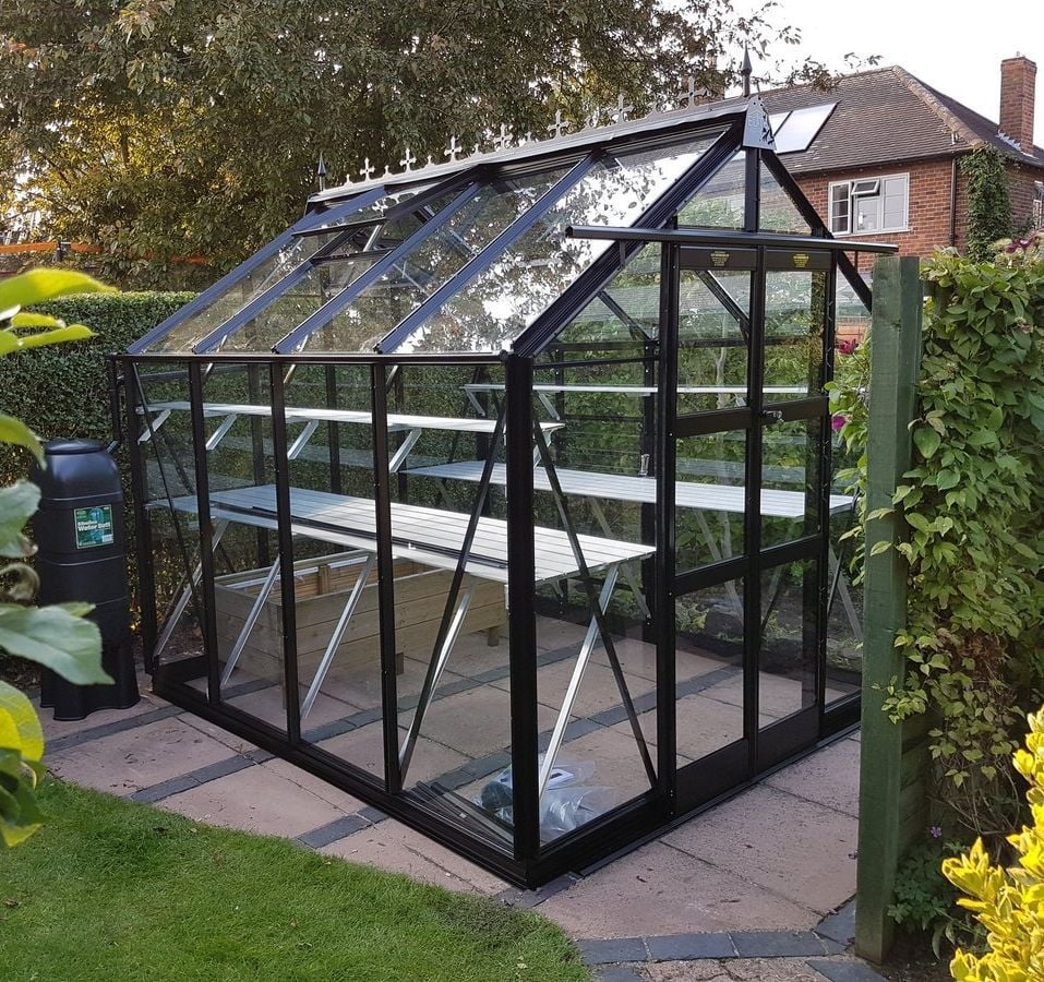 Elite Titan 700 Greenhouse – 8x7 exterior view