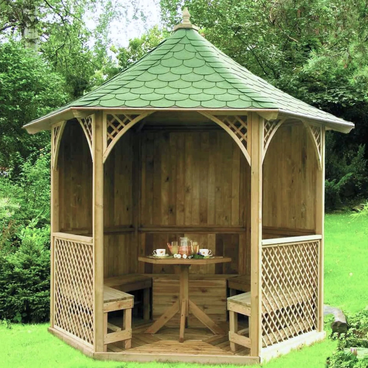 Vivaldi Lite Gazebo garden setting
