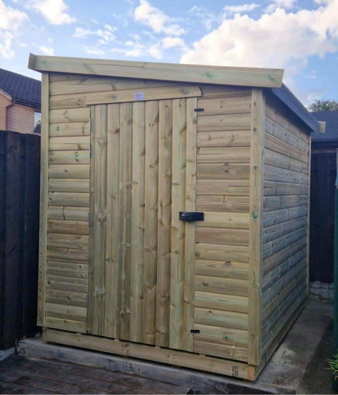 Suresheds Nidderdale Pent – additional view