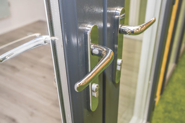 TGB Vista Collection The Panoramic – door handle detail