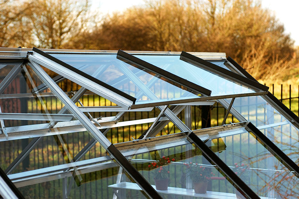 Elite Greenhouses – Accessories: Manual Vents