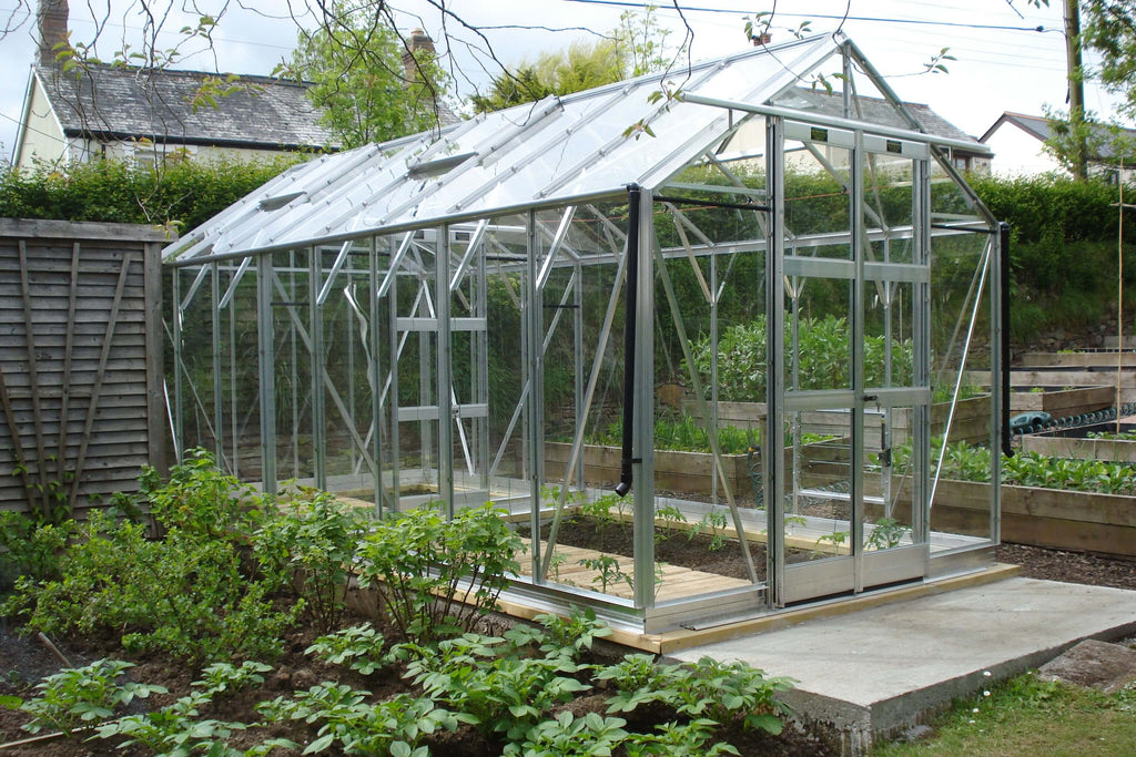 Elite Vantage Greenhouse – exterior view 1