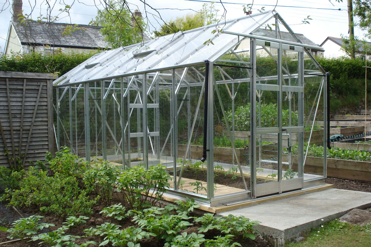 Elite Vantage Greenhouse – exterior view 1