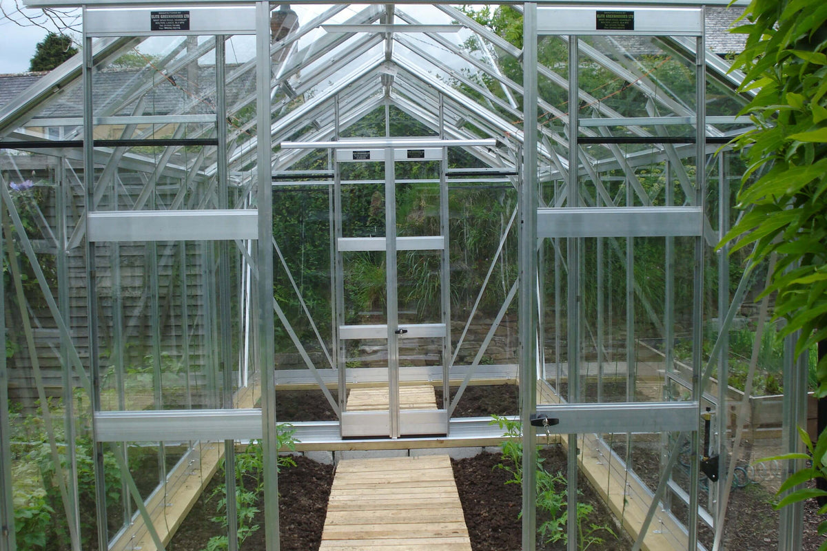 Elite Vantage Greenhouse – exterior view 2